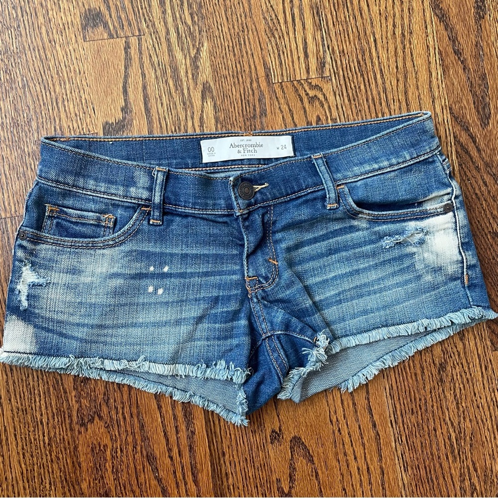 Abercrombie and Fitch Low Rise Denim Shorts Size 00
